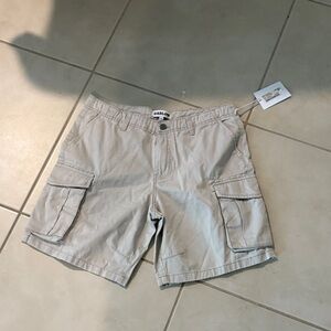NWT Harlow medium men’s cargo shorts 1750